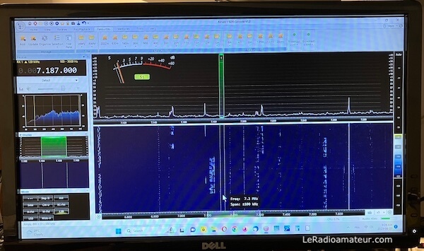 Capture d'écran SDRconsole affichant les signaux reçus de l'antenne boucle magnétique via récepteur SDR. antenne-boucle-magnetique-wellbrook-sur-sdrconsole