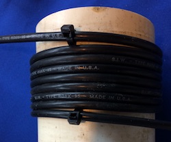 Bobine d'étranglement (RF choke) faite avec un câble coaxial RG8-X.